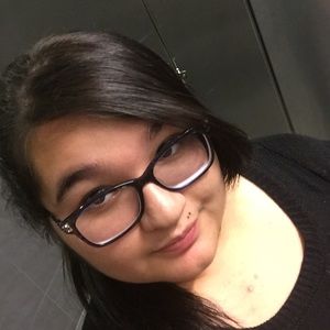 Meet your Posher, Luz